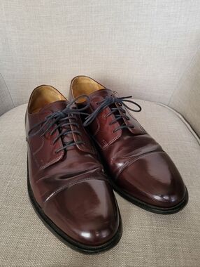 Cole Haan Men's Burgundy Cap-Toe Oxfords- Size 13D